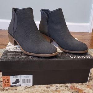 Kensie Gerona suede ankle booties